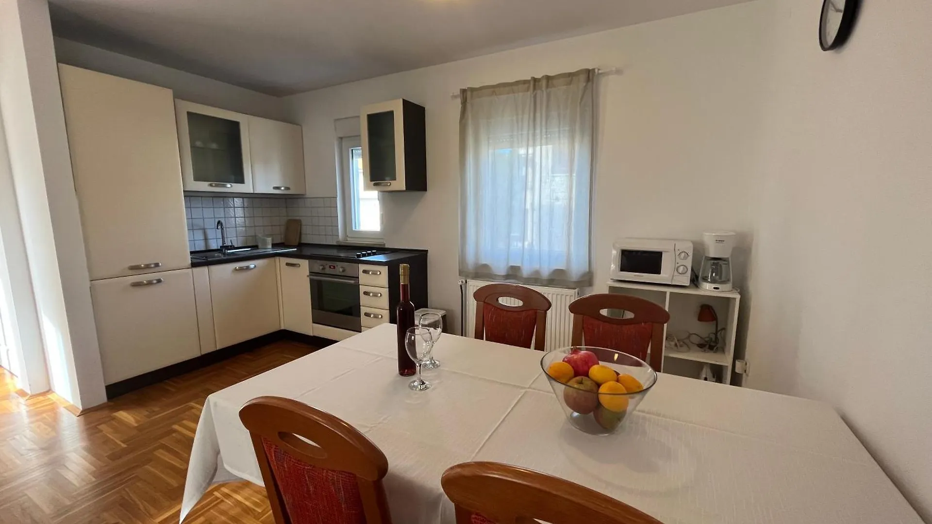 Burle Apartment With Free Private Parking Medulin